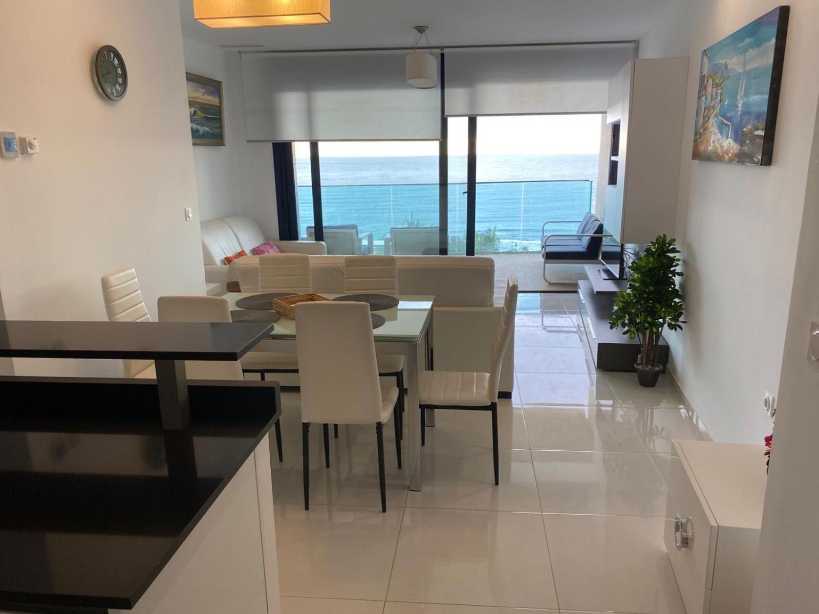 Apartment Deluxe Clara Sea Senses Torrevieja Dış mekan fotoğraf